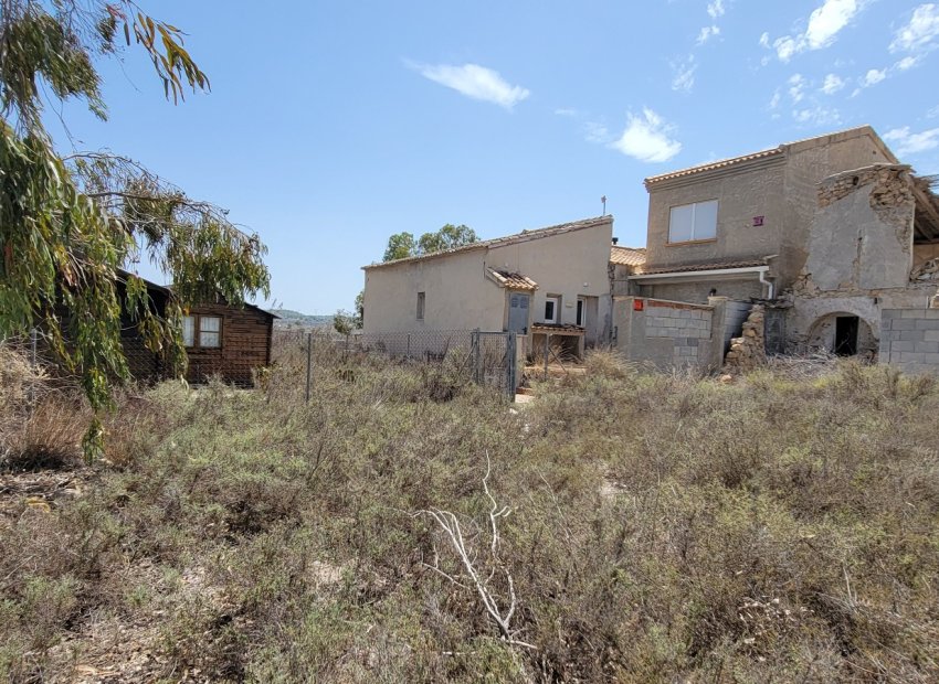 Resale - Finca   -
Torremendo
