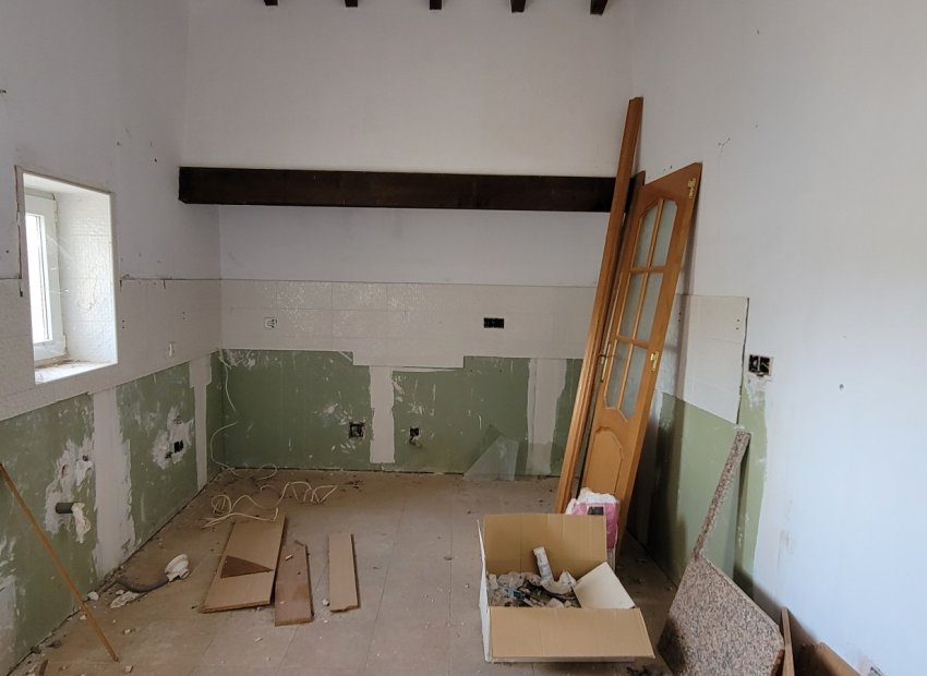 Resale - Finca   -
Torremendo