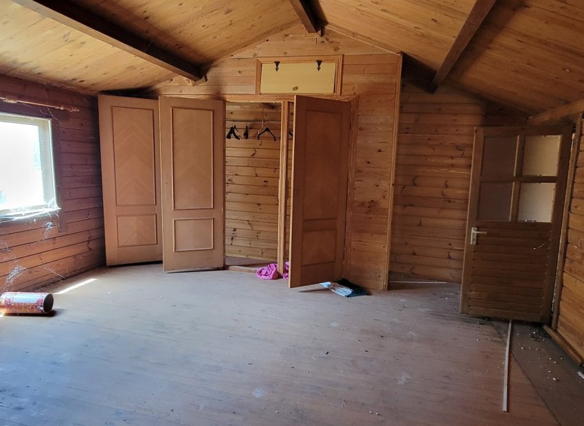 Resale - Finca   -
Torremendo