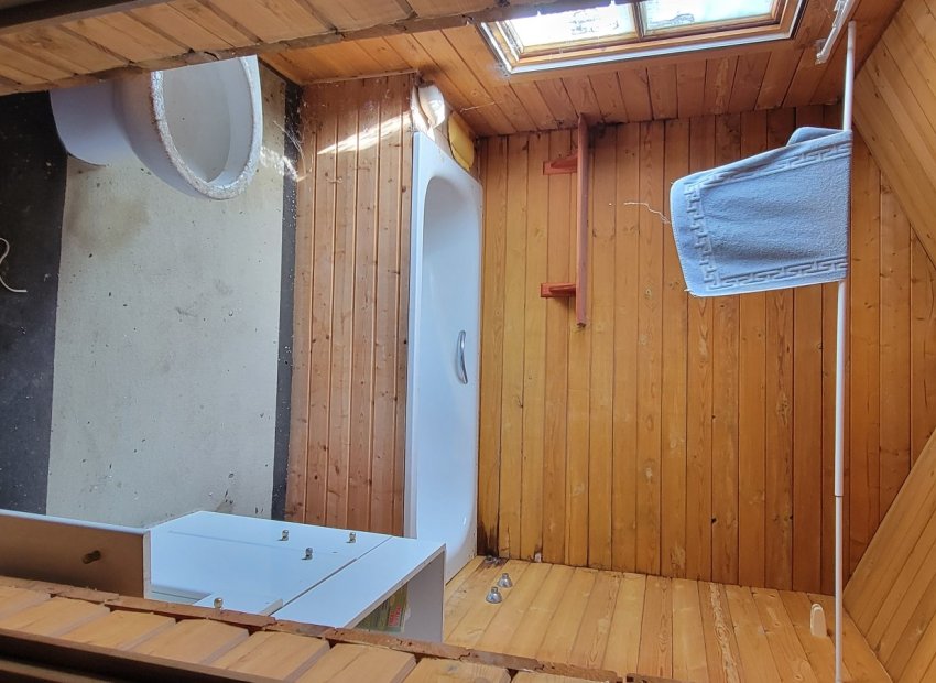 Resale - Finca   -
Torremendo