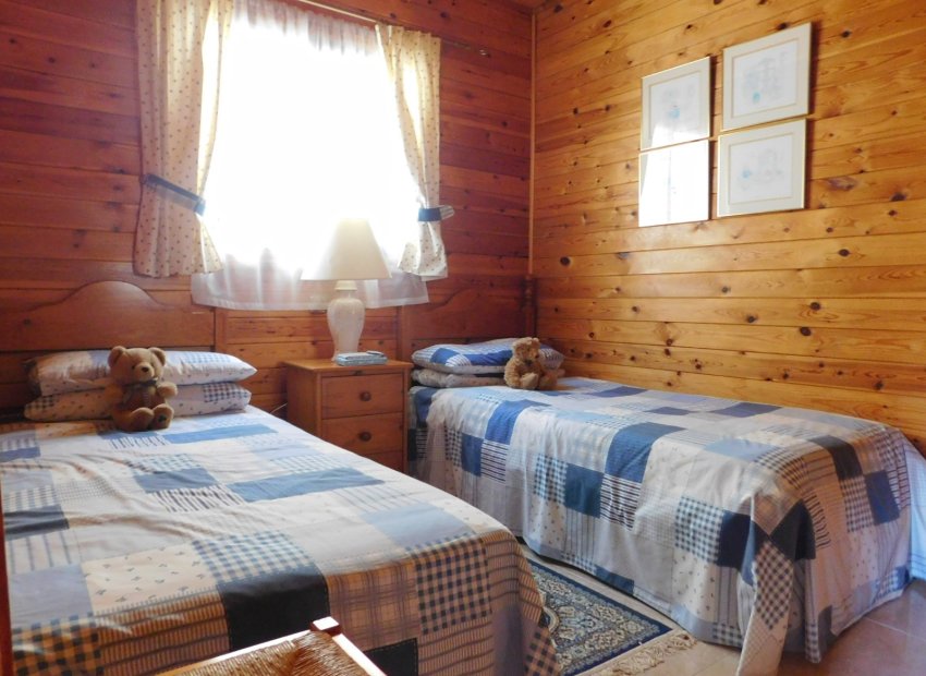 Resale - Finca   -
Torremendo