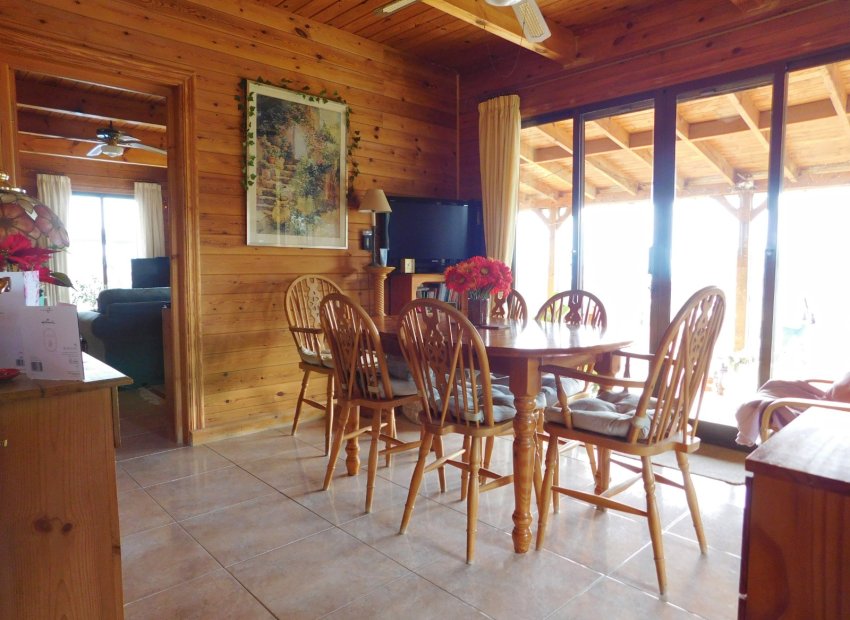 Resale - Finca   -
Torremendo