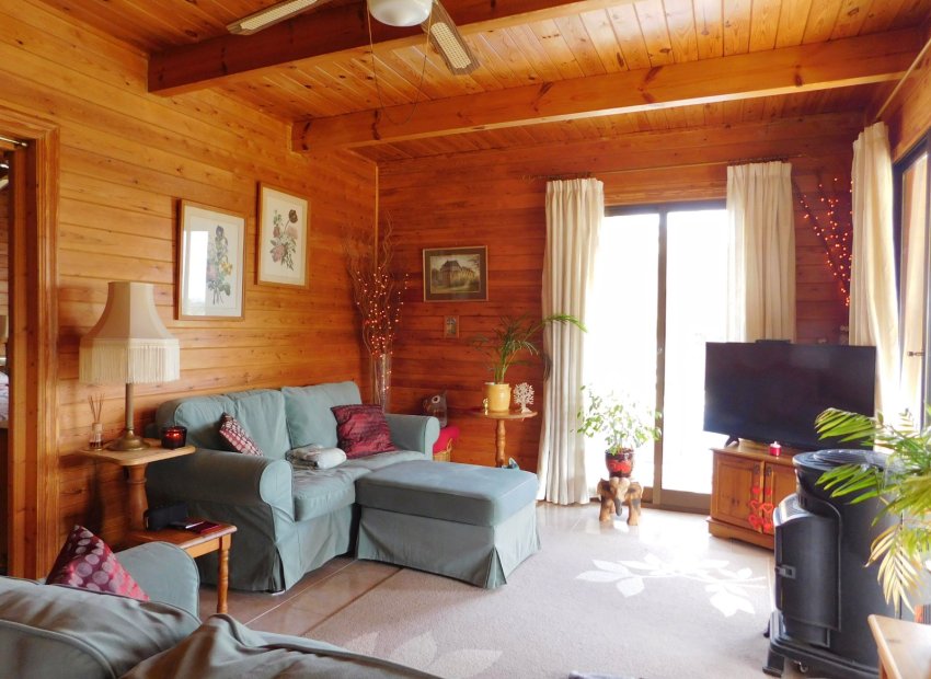 Resale - Finca   -
Torremendo