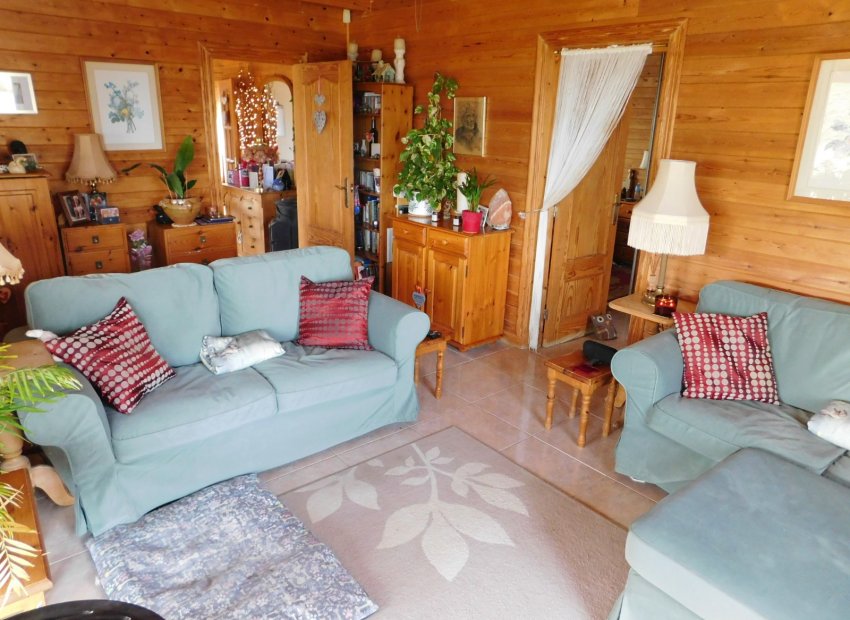 Resale - Finca   -
Torremendo