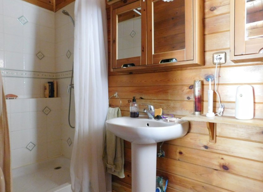 Resale - Finca   -
Torremendo