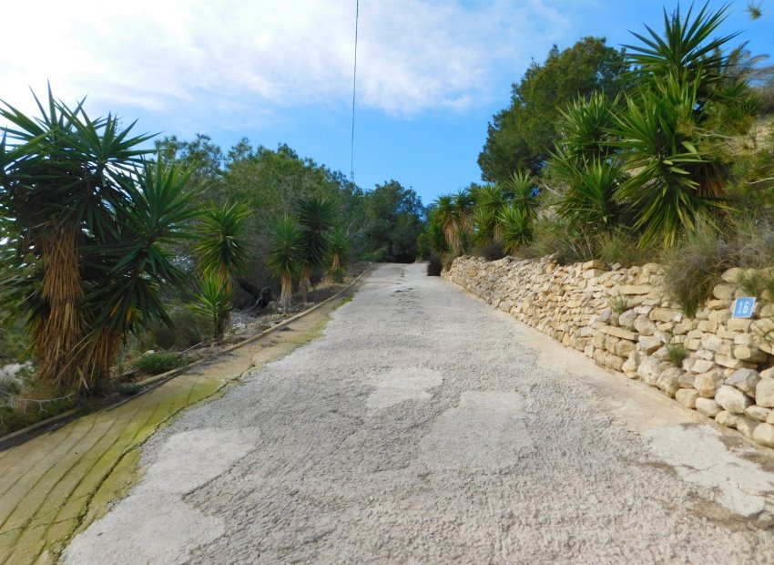 Resale - Finca   -
Torremendo