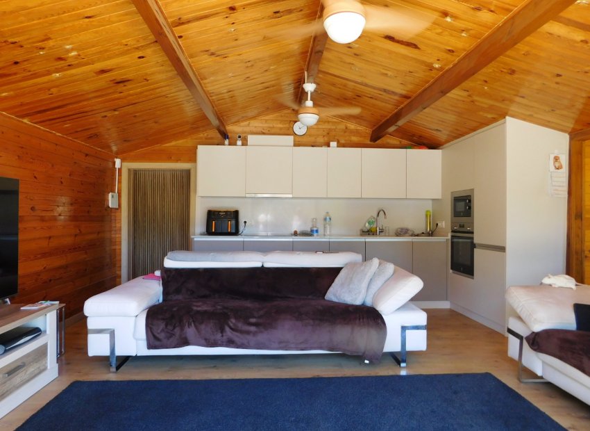 Resale - Finca   -
Torremendo