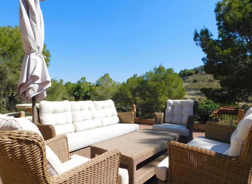Resale - Finca   -
Torremendo