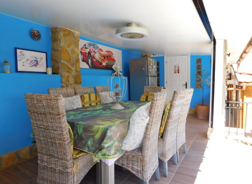 Resale - Finca   -
Torremendo
