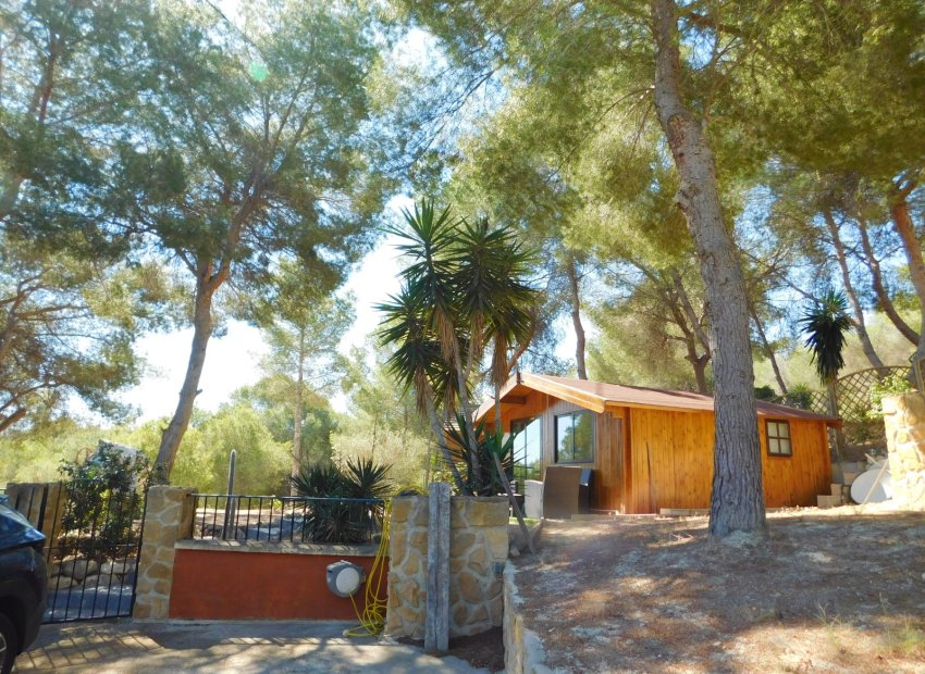 Resale - Finca   -
Torremendo
