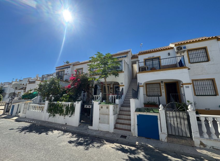 Resale - Penthouse -
Orihuela Costa - Los Almendros-La Florida