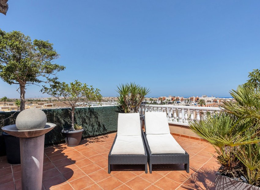 Resale - Penthouse -
Orihuela Costa - Villamartín