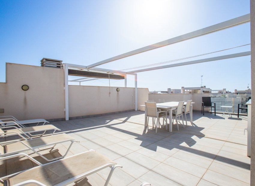 Resale - Penthouse -
Orihuela Costa - Villamartín