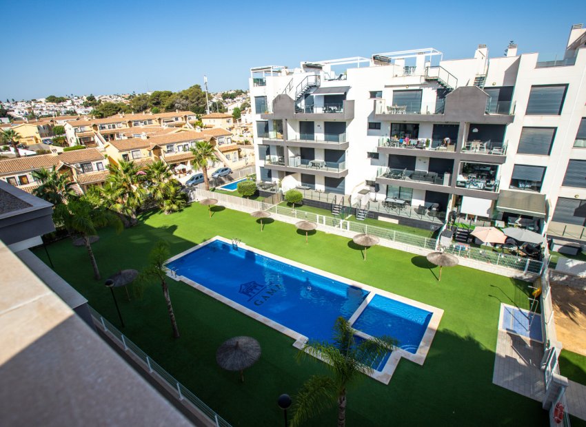 Resale - Penthouse -
Orihuela Costa - Villamartín