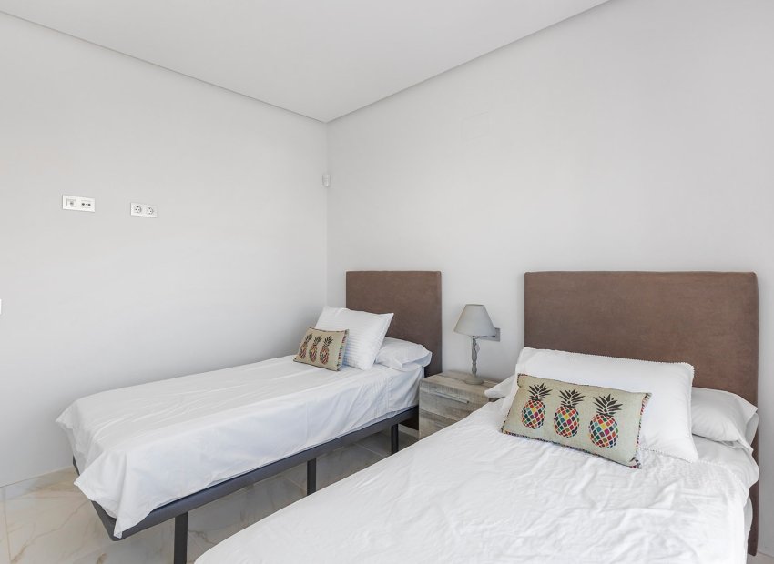 Resale - Penthouse -
Torre Pacheco - Dolores De Pacheco