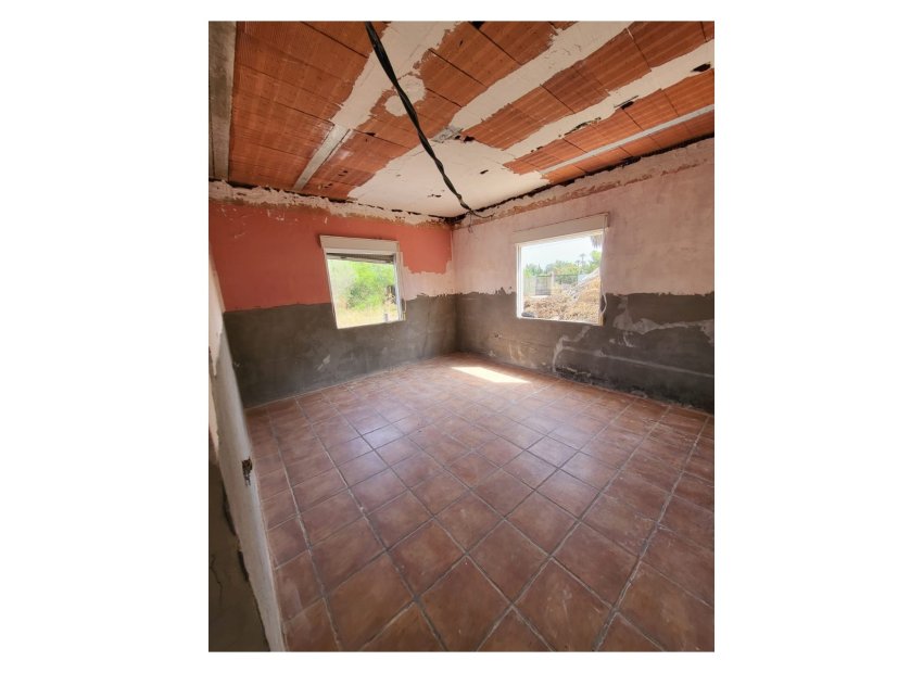 Resale - Renovation -
Elche - La Hoya