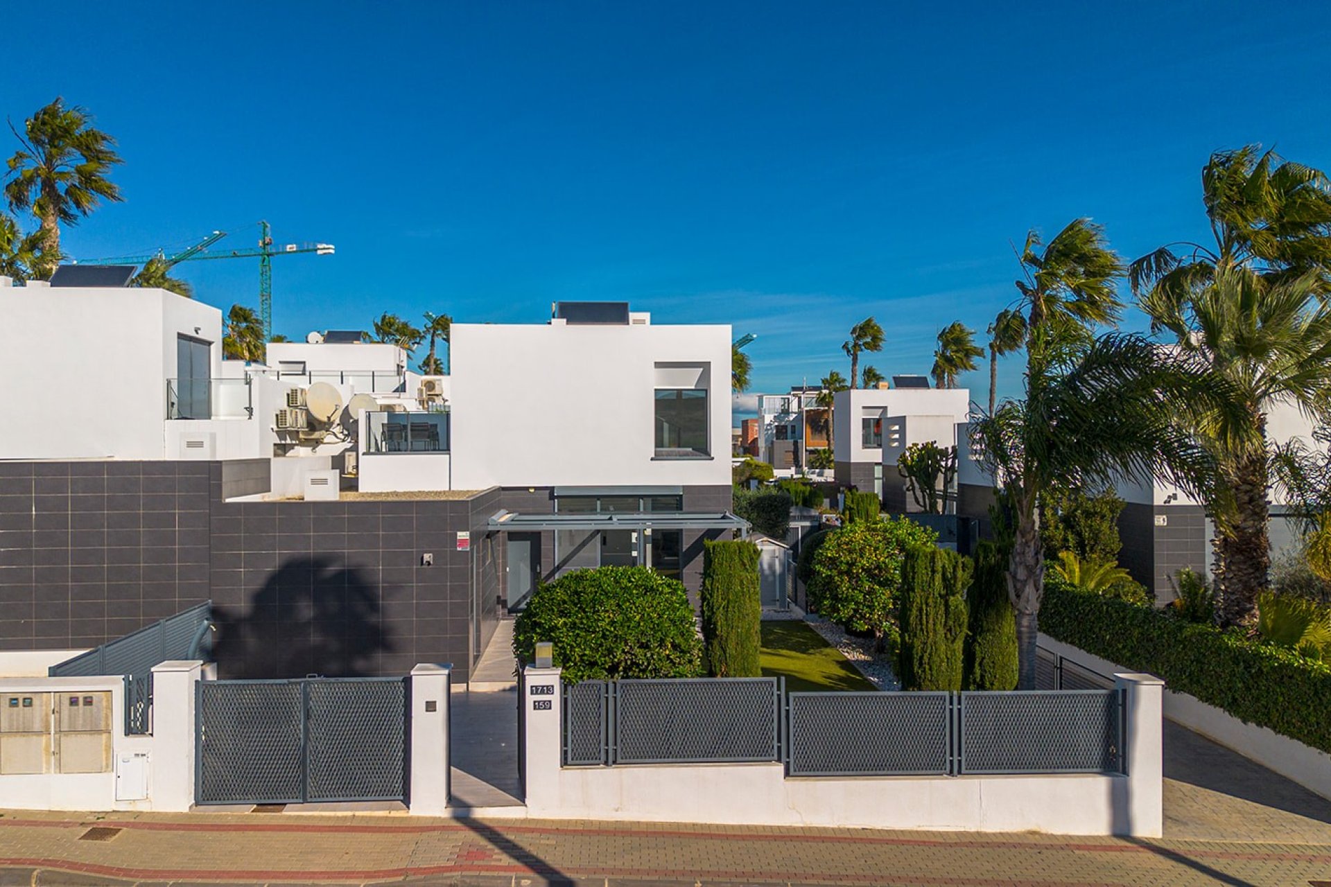 Resale - Semi - Detached Villa -
Algorfa - La Finca Golf