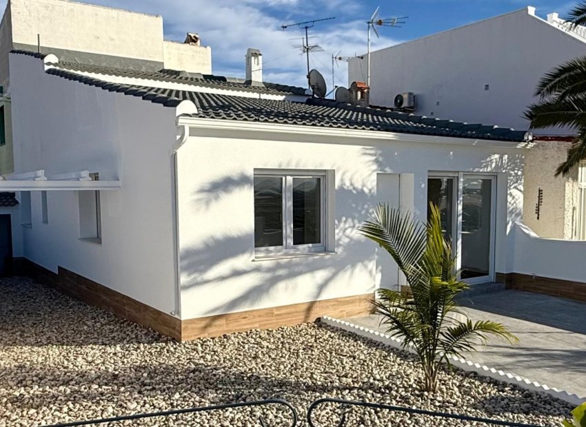 Resale - Semi - Detached Villa -
Ciudad Quesada - Rojales - Rojales