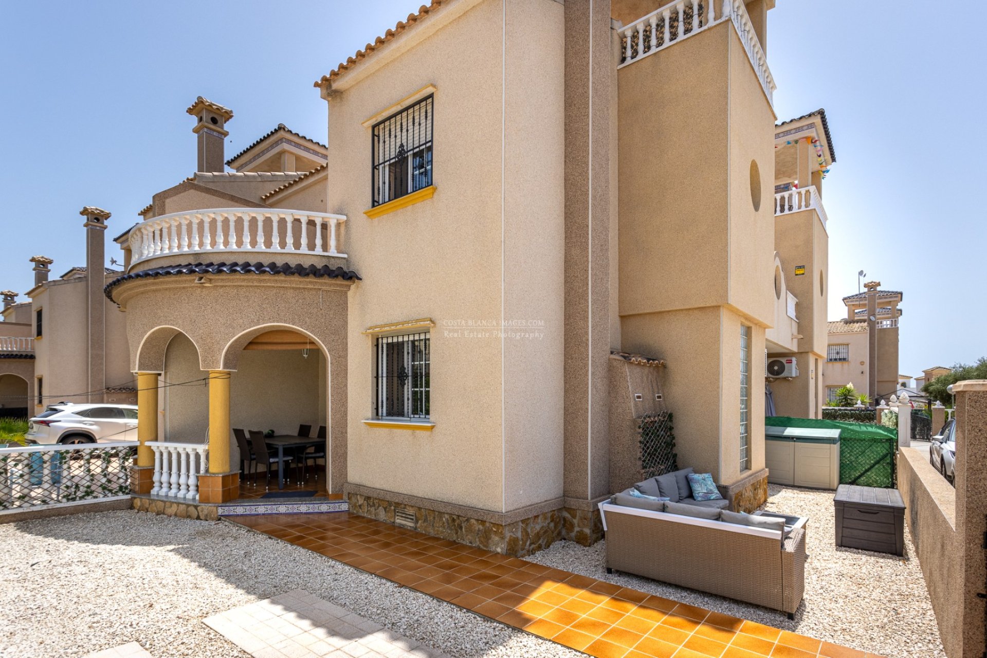 Resale - Semi - Detached Villa -
Guardamar del Segura - El Raso