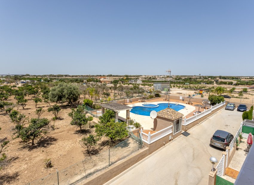 Resale - Semi - Detached Villa -
Guardamar del Segura - El Raso