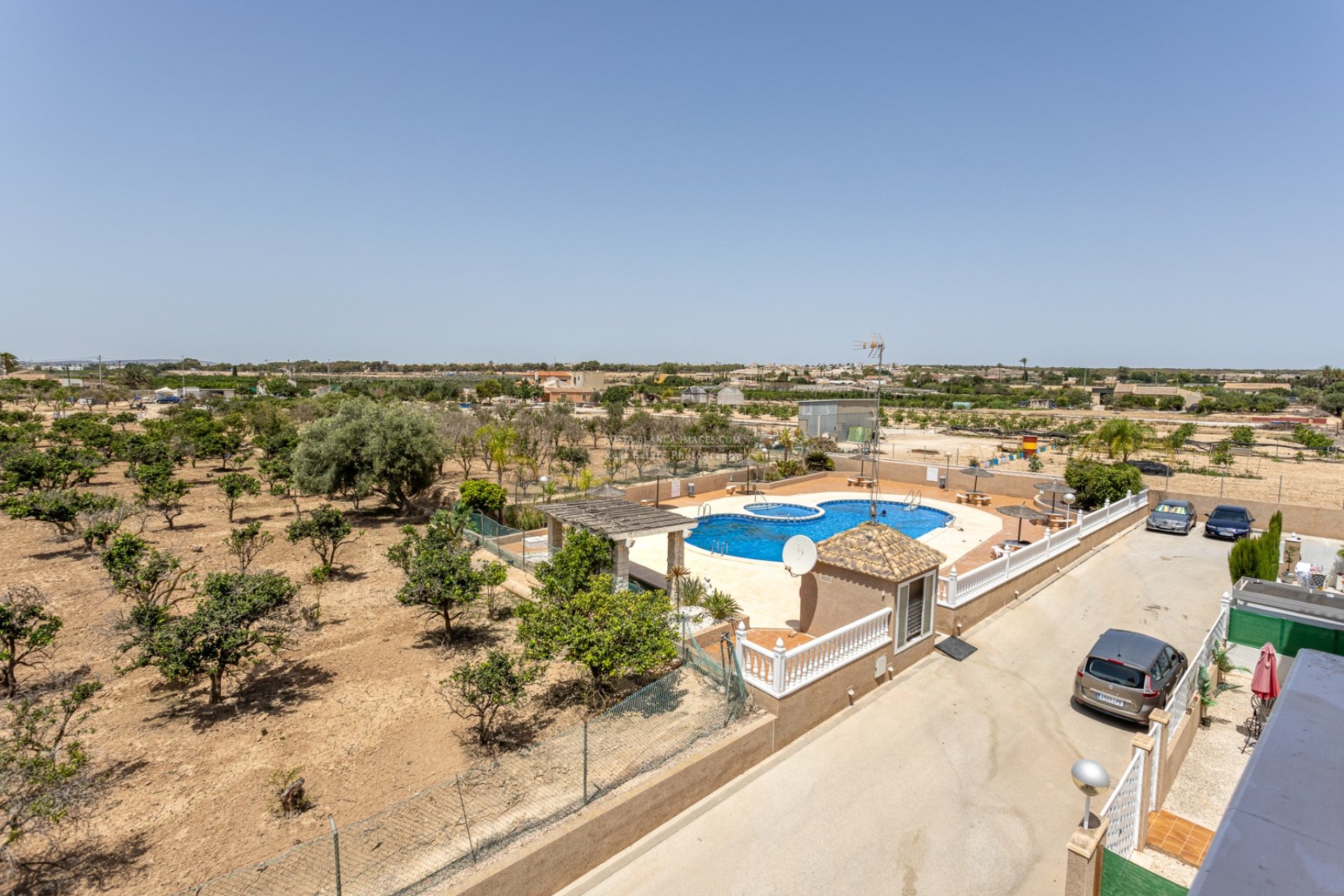 Resale - Semi - Detached Villa -
Guardamar del Segura - El Raso