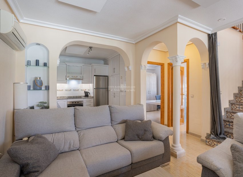 Resale - Semi - Detached Villa -
Guardamar del Segura - El Raso