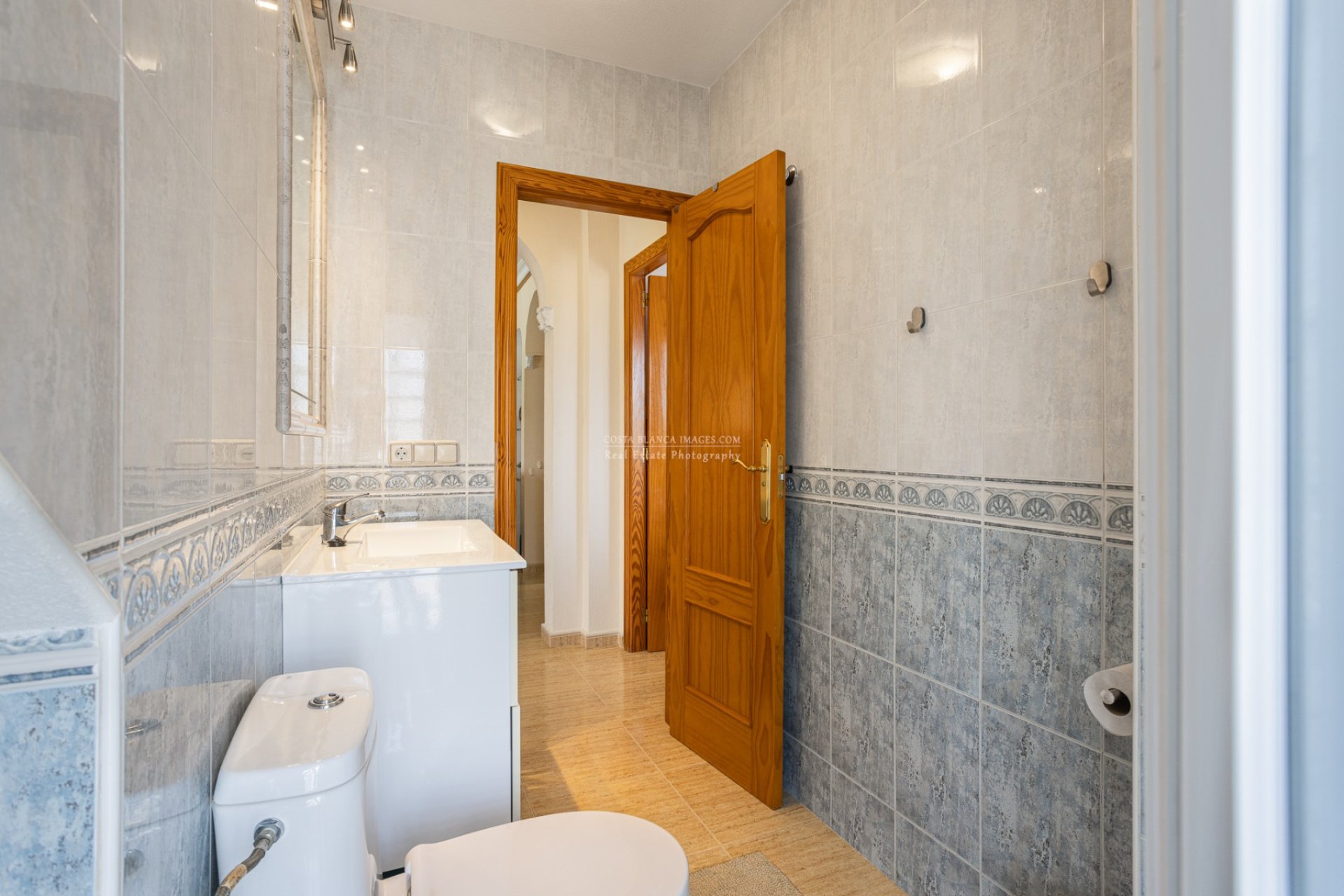 Resale - Semi - Detached Villa -
Guardamar del Segura - El Raso