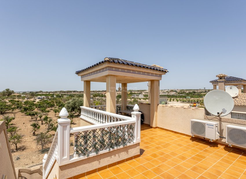 Resale - Semi - Detached Villa -
Guardamar del Segura - El Raso