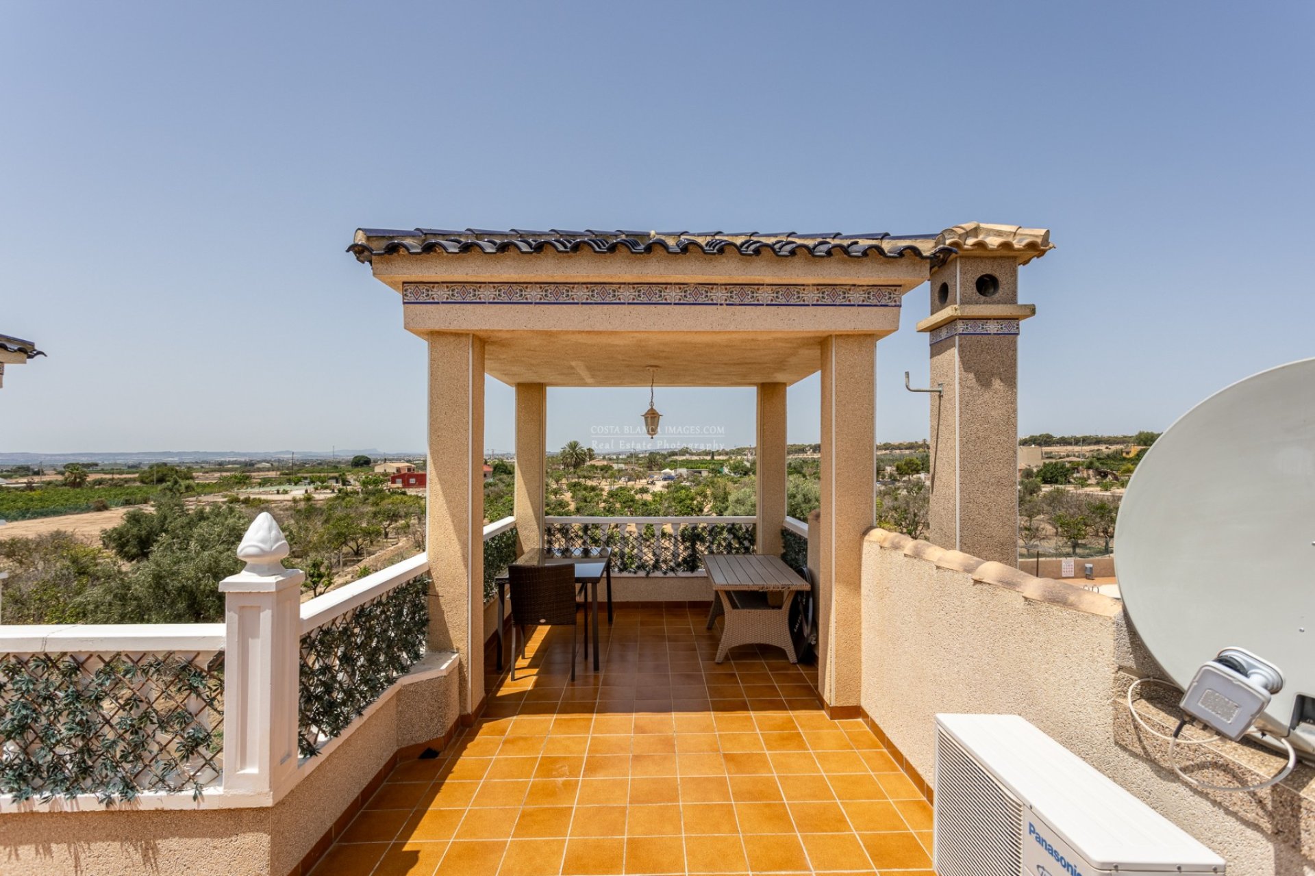 Resale - Semi - Detached Villa -
Guardamar del Segura - El Raso