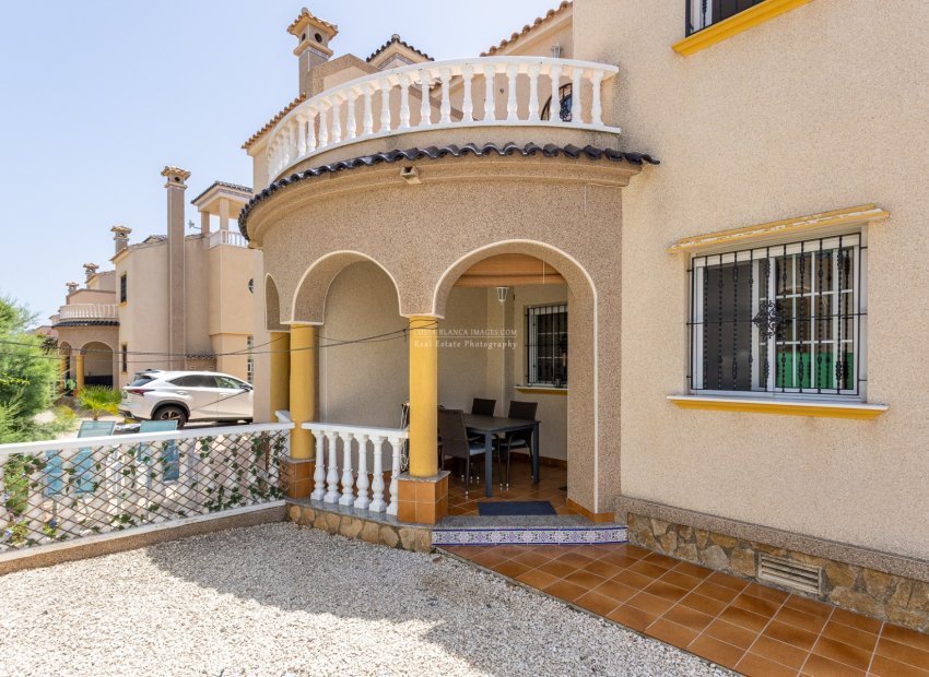 Resale - Semi - Detached Villa -
Guardamar del Segura - El Raso