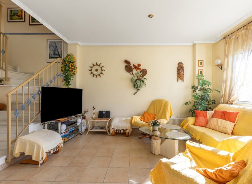 Resale - Semi - Detached Villa -
La Mata - Playa