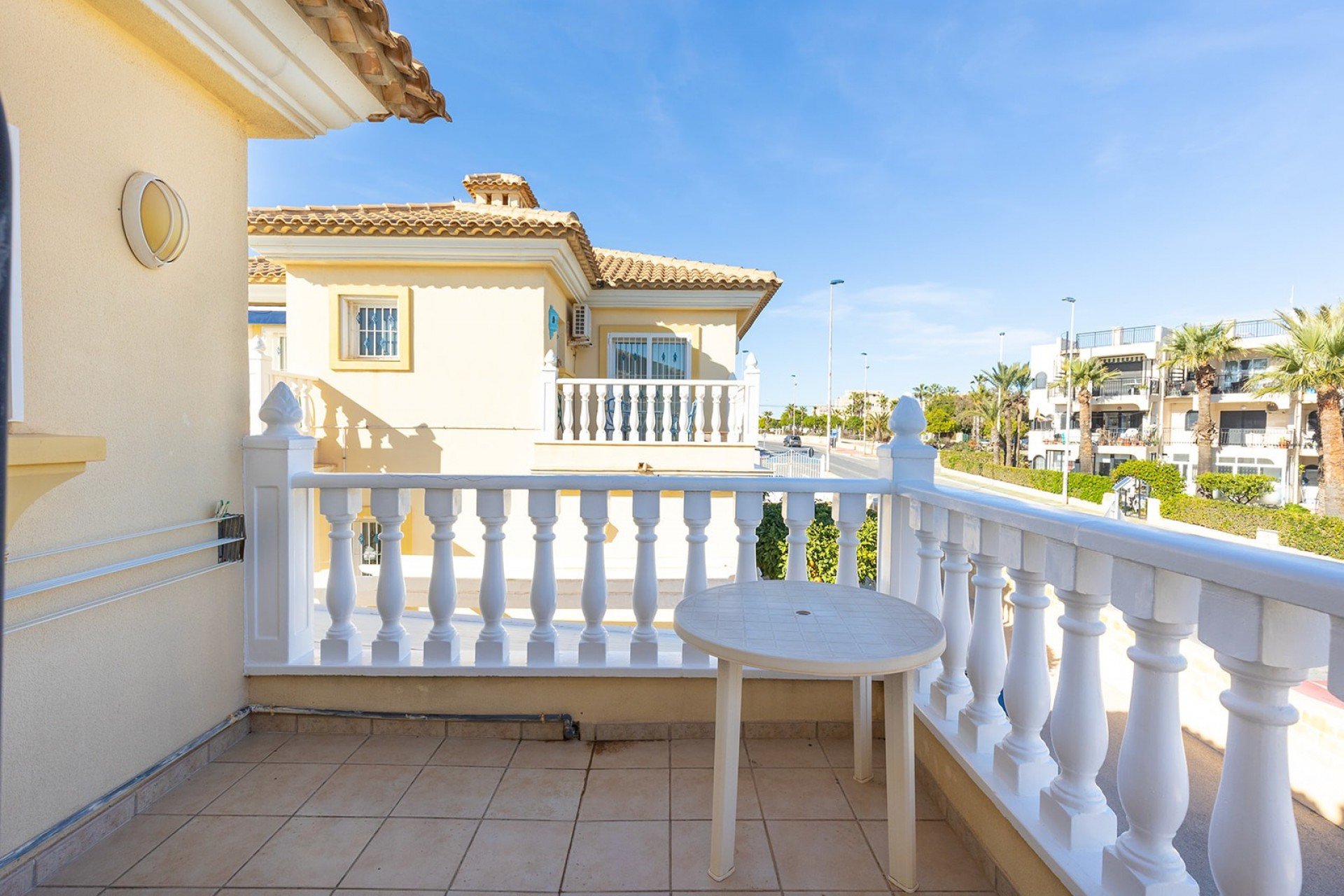 Resale - Semi - Detached Villa -
La Mata - Playa