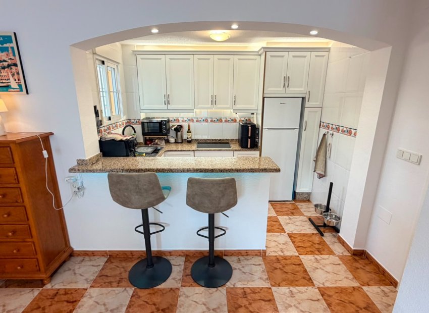 Resale - Semi - Detached Villa -
Lomas de Cabo Roig - Orihuela Costa