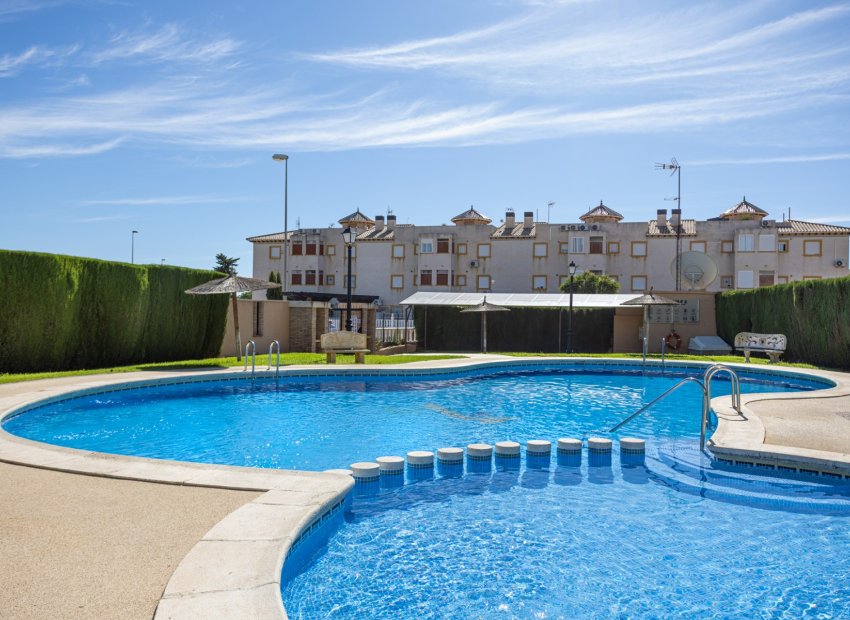 Resale - Semi - Detached Villa -
Lomas de Cabo Roig - Orihuela Costa