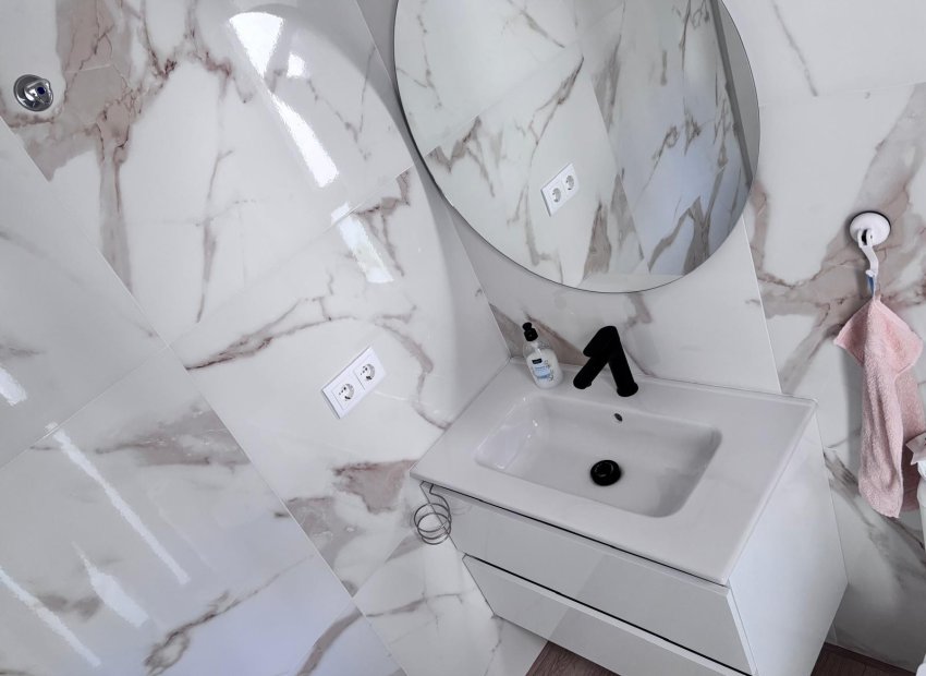 Resale - Semi - Detached Villa -
Los Montesinos - La Herada