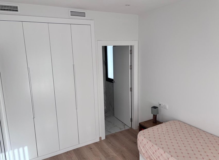 Resale - Semi - Detached Villa -
Los Montesinos - La Herada