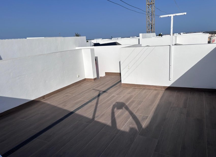 Resale - Semi - Detached Villa -
Los Montesinos - La Herada