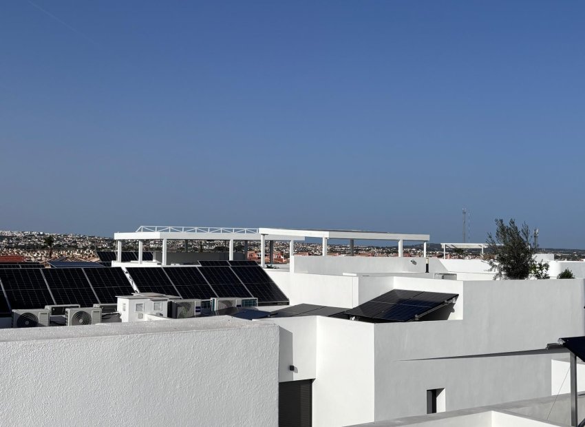 Resale - Semi - Detached Villa -
Los Montesinos - La Herada