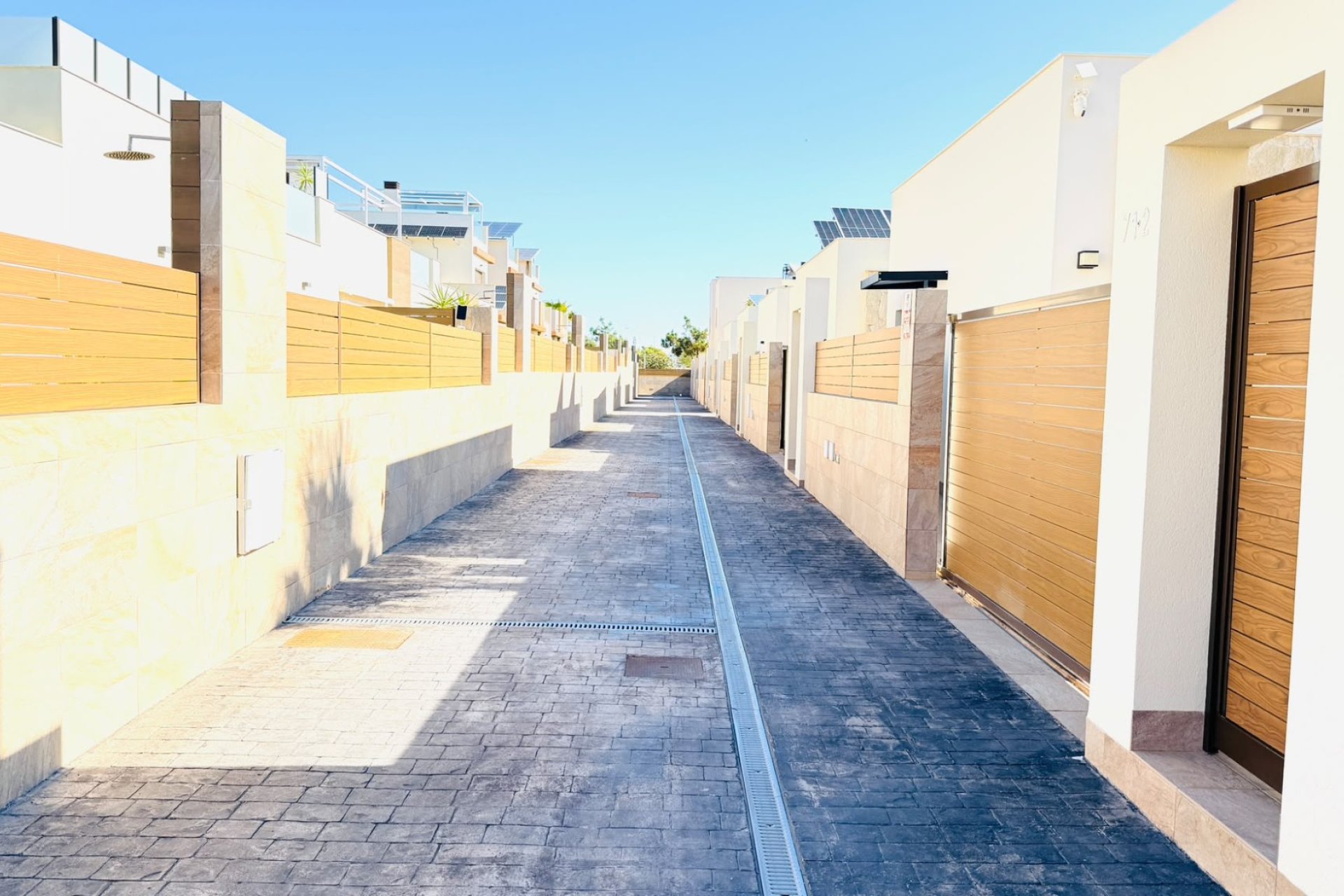 Resale - Semi - Detached Villa -
Los Montesinos - La Herada