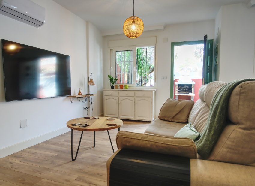 Resale - Semi - Detached Villa -
Orihuela Costa - Costa Blanca South