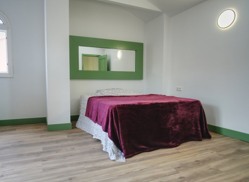 Resale - Semi - Detached Villa -
Orihuela Costa - Costa Blanca South