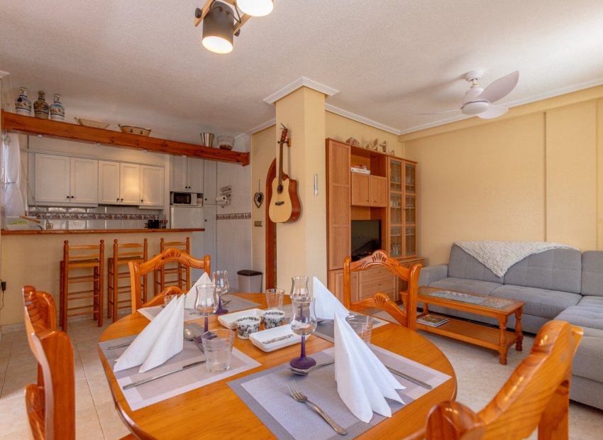 Resale - Semi - Detached Villa -
Orihuela Costa - La Zenia