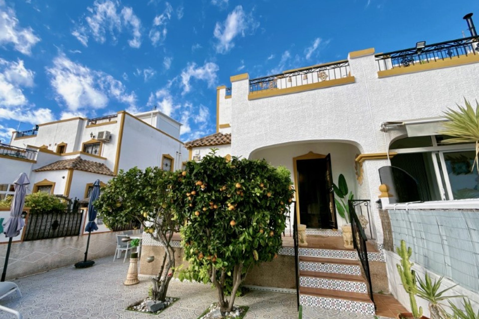Resale - Semi - Detached Villa -
Orihuela - Desamparados - Hurchillo - Torremendo