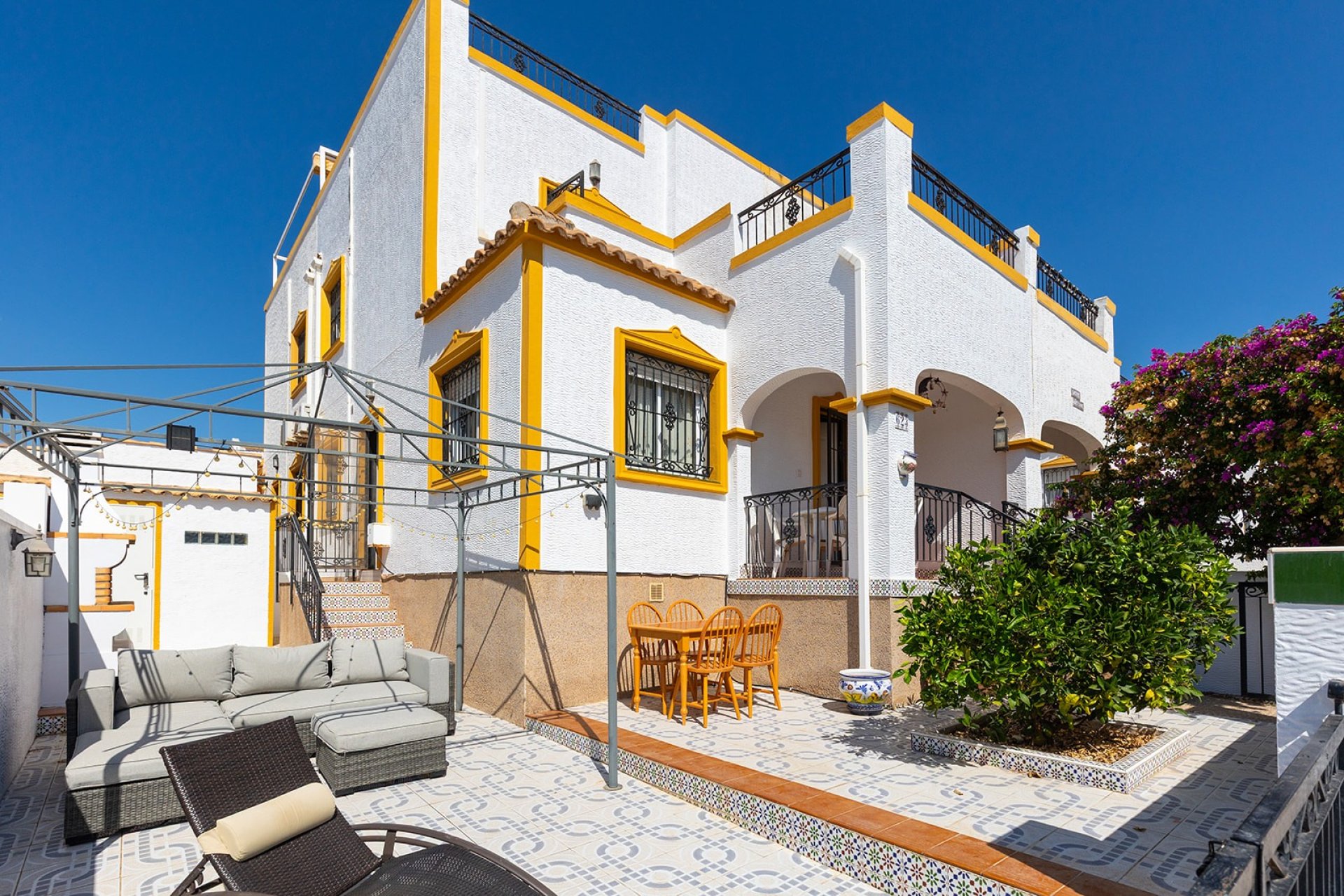 Resale - Semi - Detached Villa -
Orihuela - Vistabella Golf