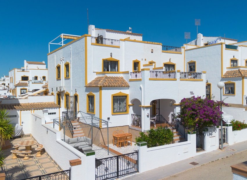 Resale - Semi - Detached Villa -
Orihuela - Vistabella Golf