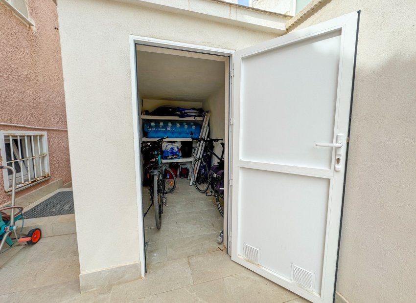Resale - Semi - Detached Villa -
Punta Prima
