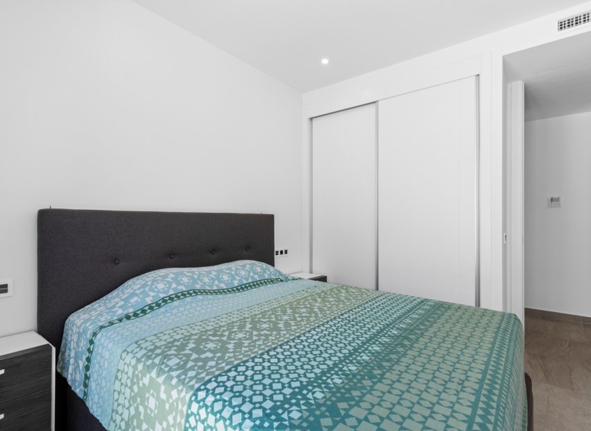 Resale - Semi - Detached Villa -
San Miguel de Salinas - Costa Blanca South