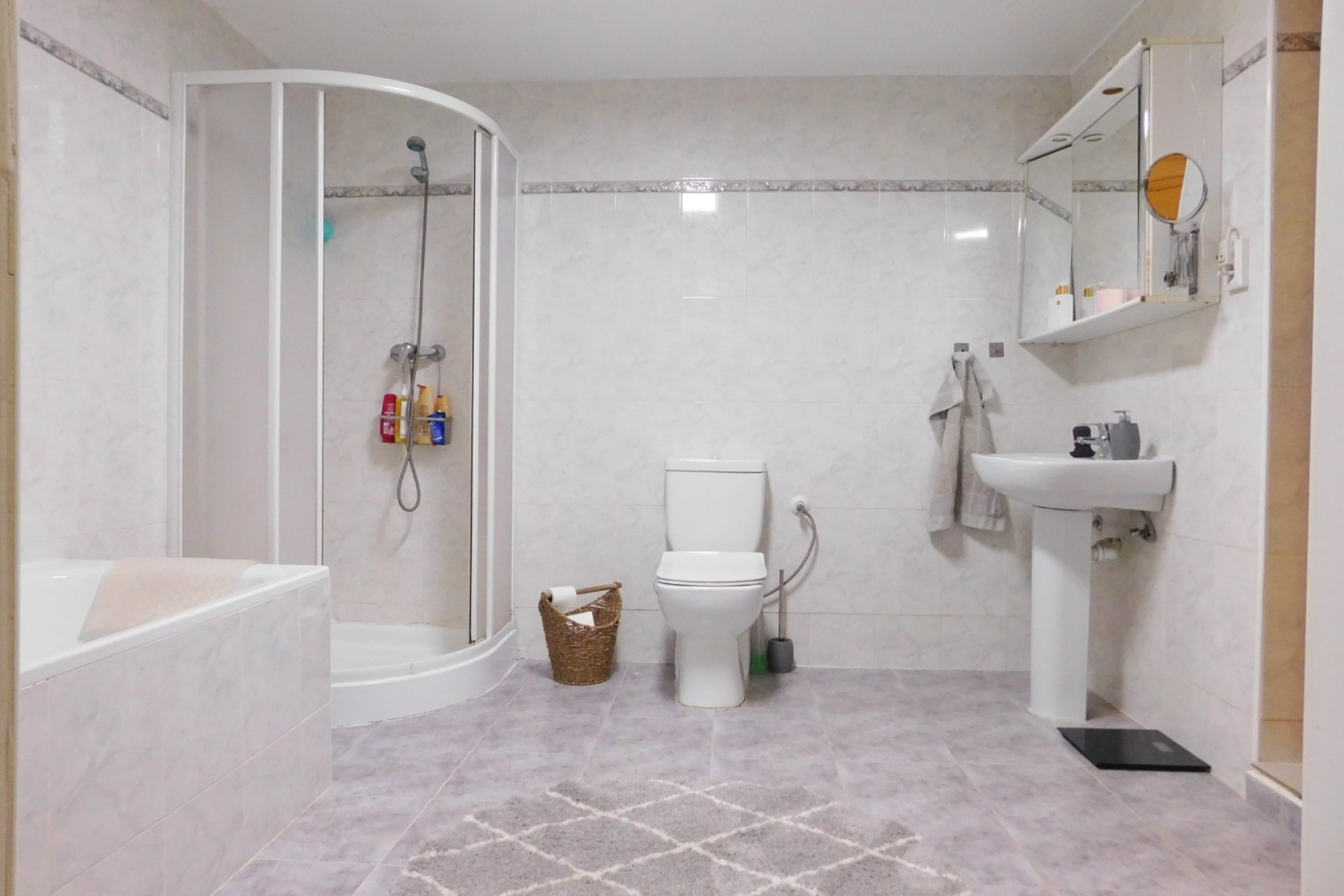 Resale - Semi - Detached Villa -
Torrevieja - San Luis