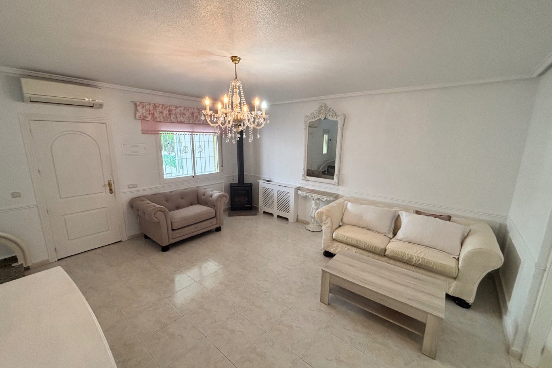 Resale - Town House -
Benijofar - Monte Azul