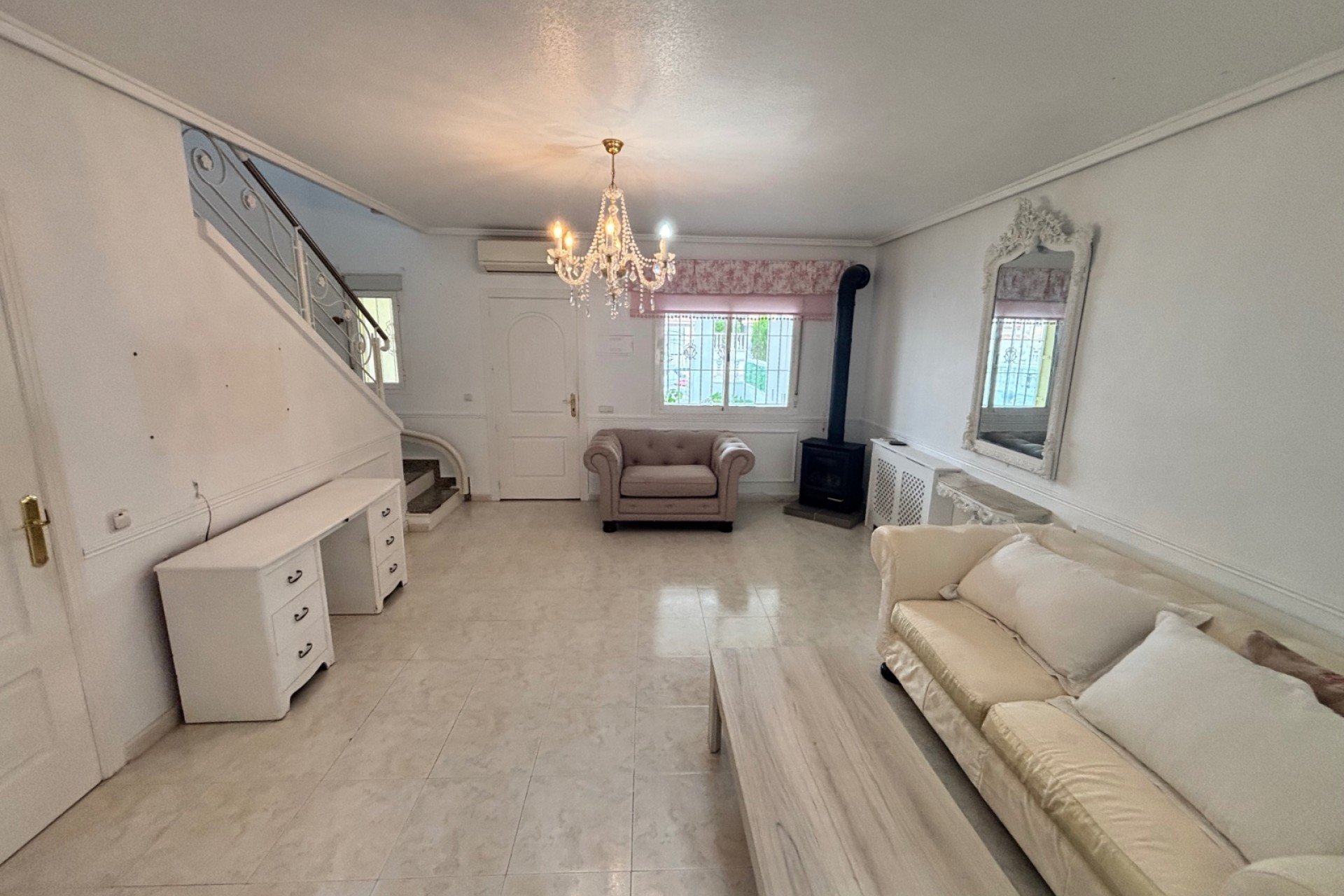 Resale - Town House -
Benijofar - Monte Azul